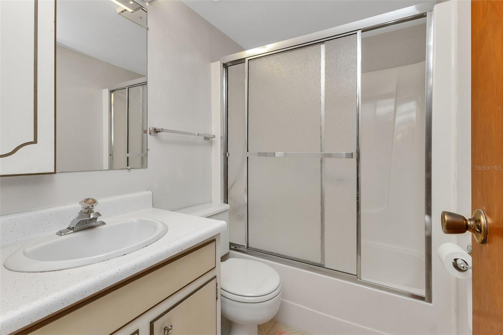 4158 TAMIAMI TRL #T6