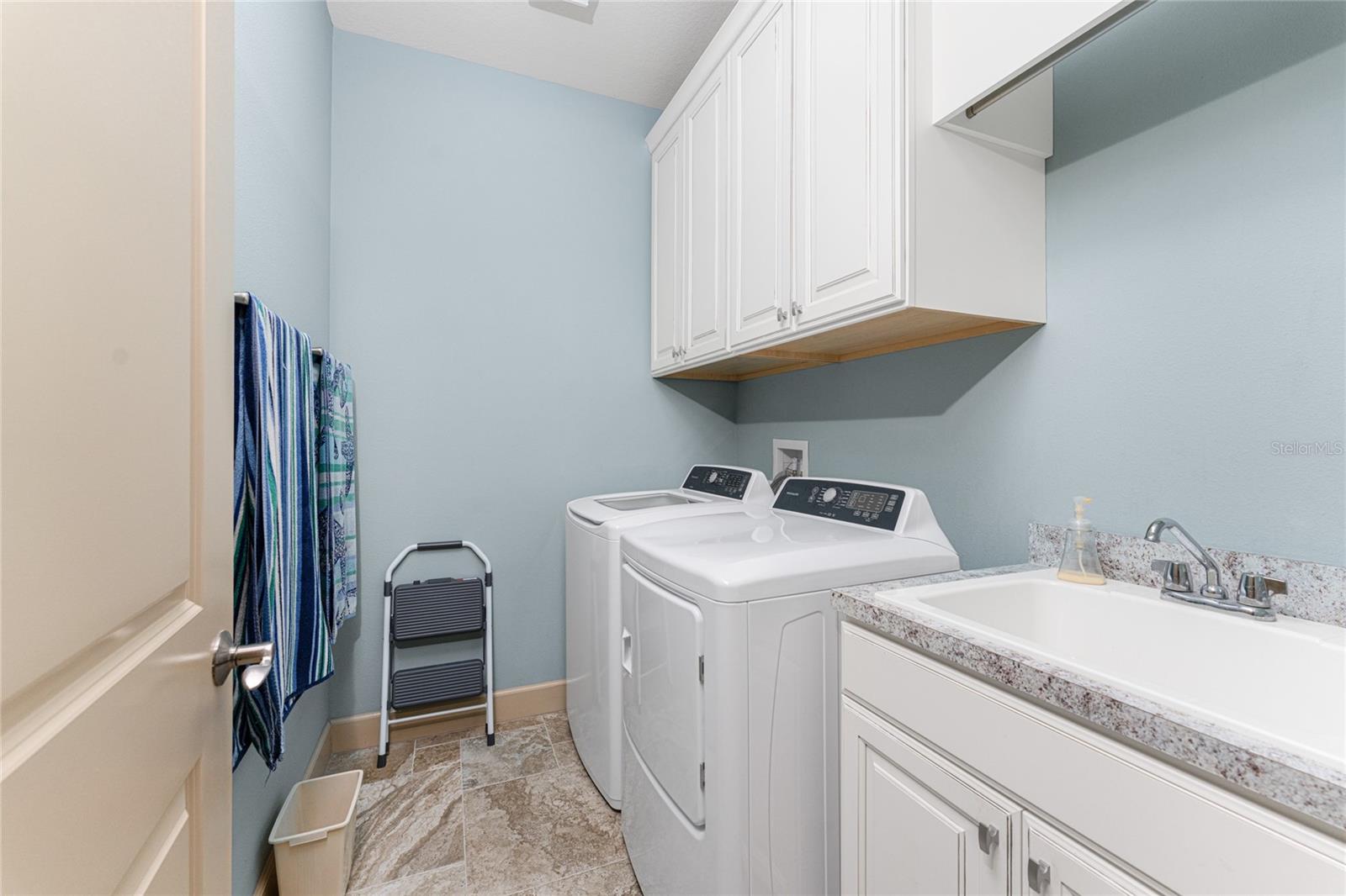 2309 PADRE ISLAND DR