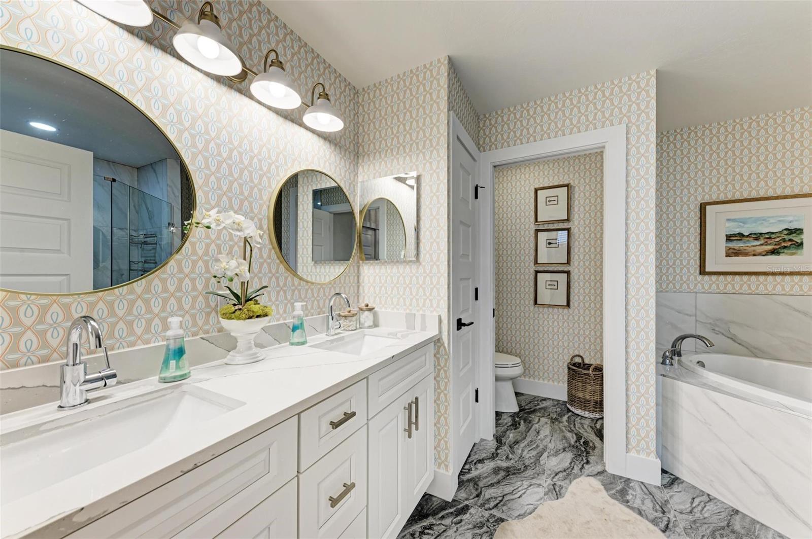 1425 PARK BEACH CIR #1410