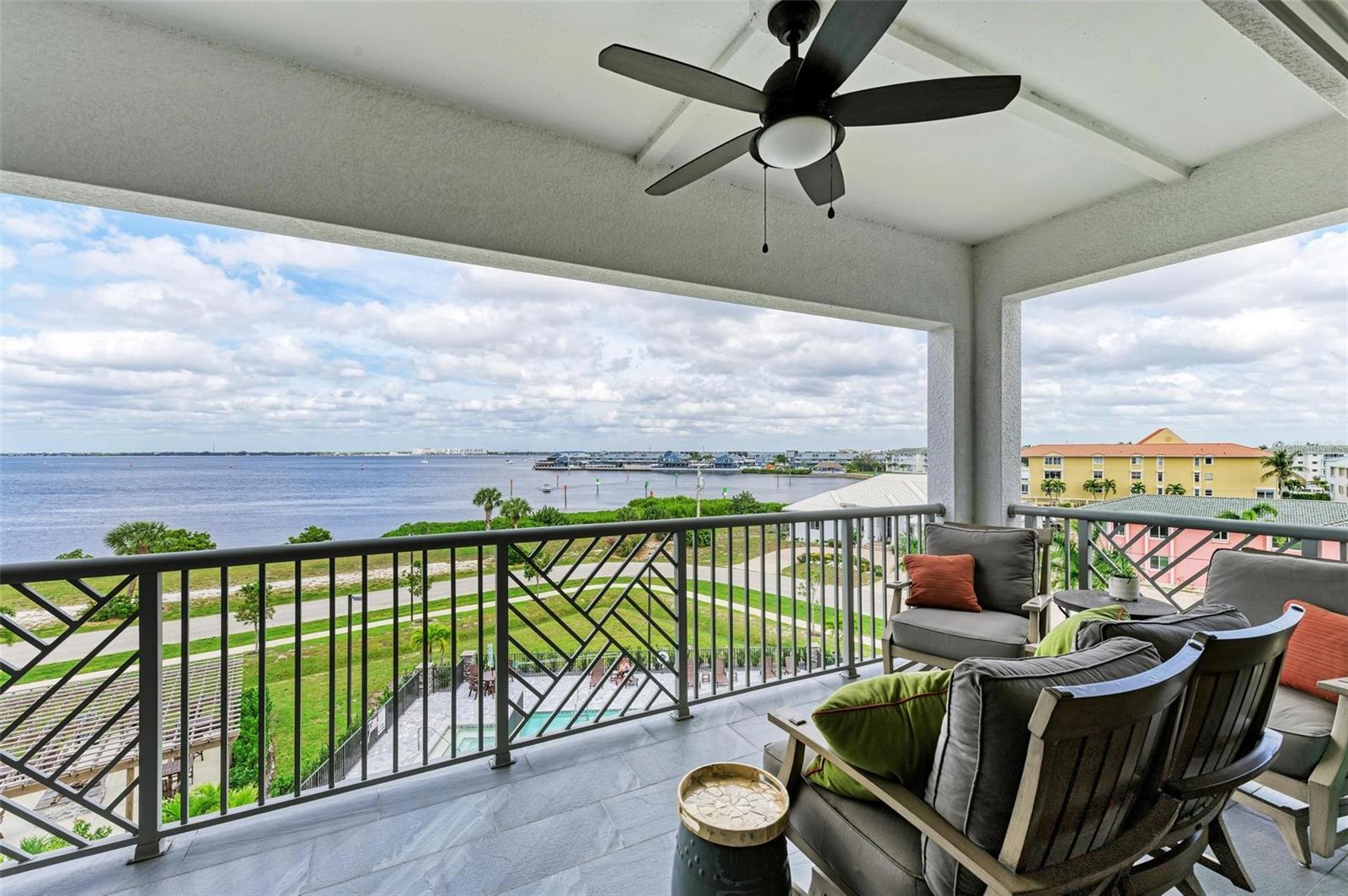 1425 PARK BEACH CIR #1410