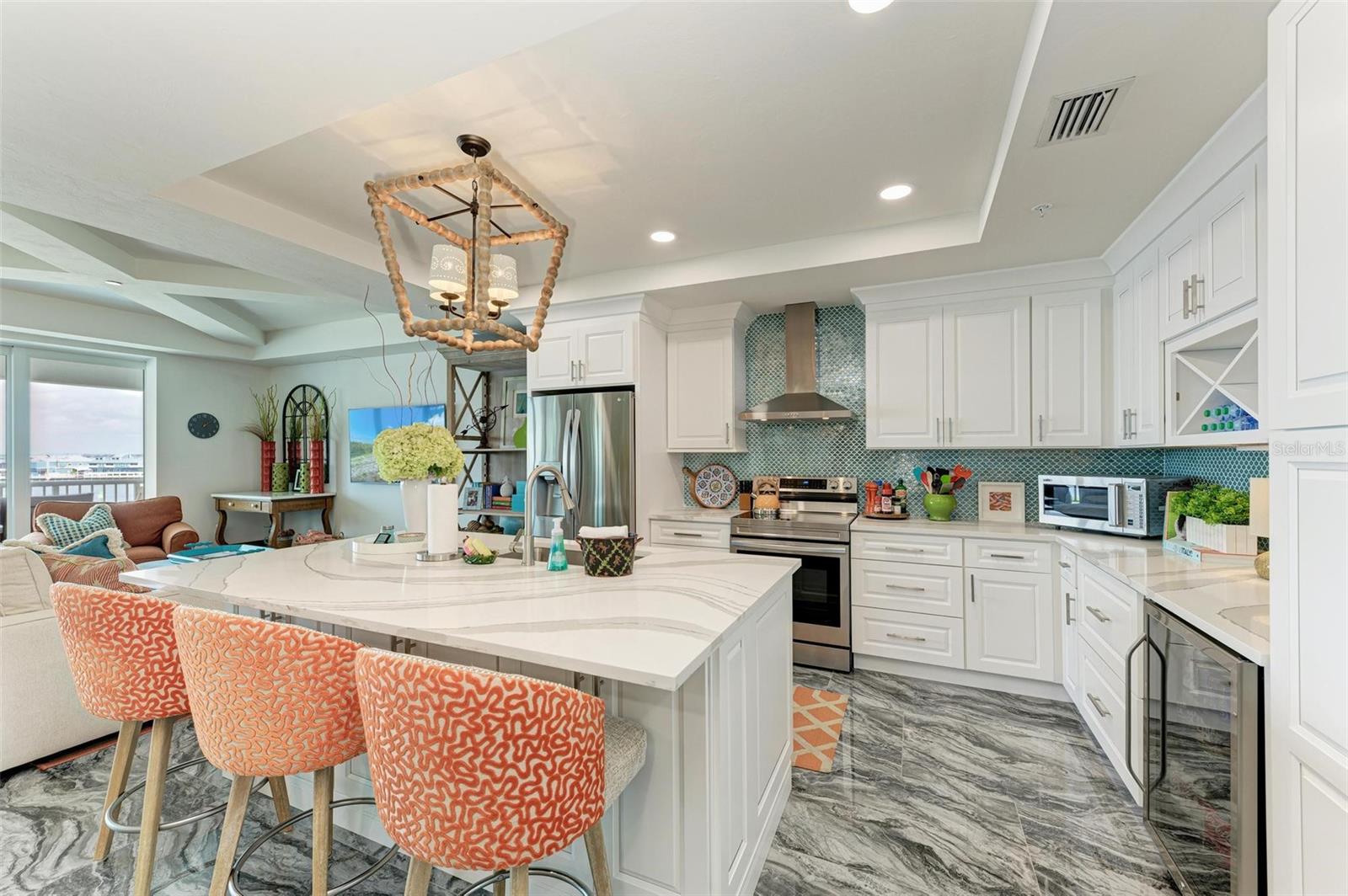 1425 PARK BEACH CIR #1410