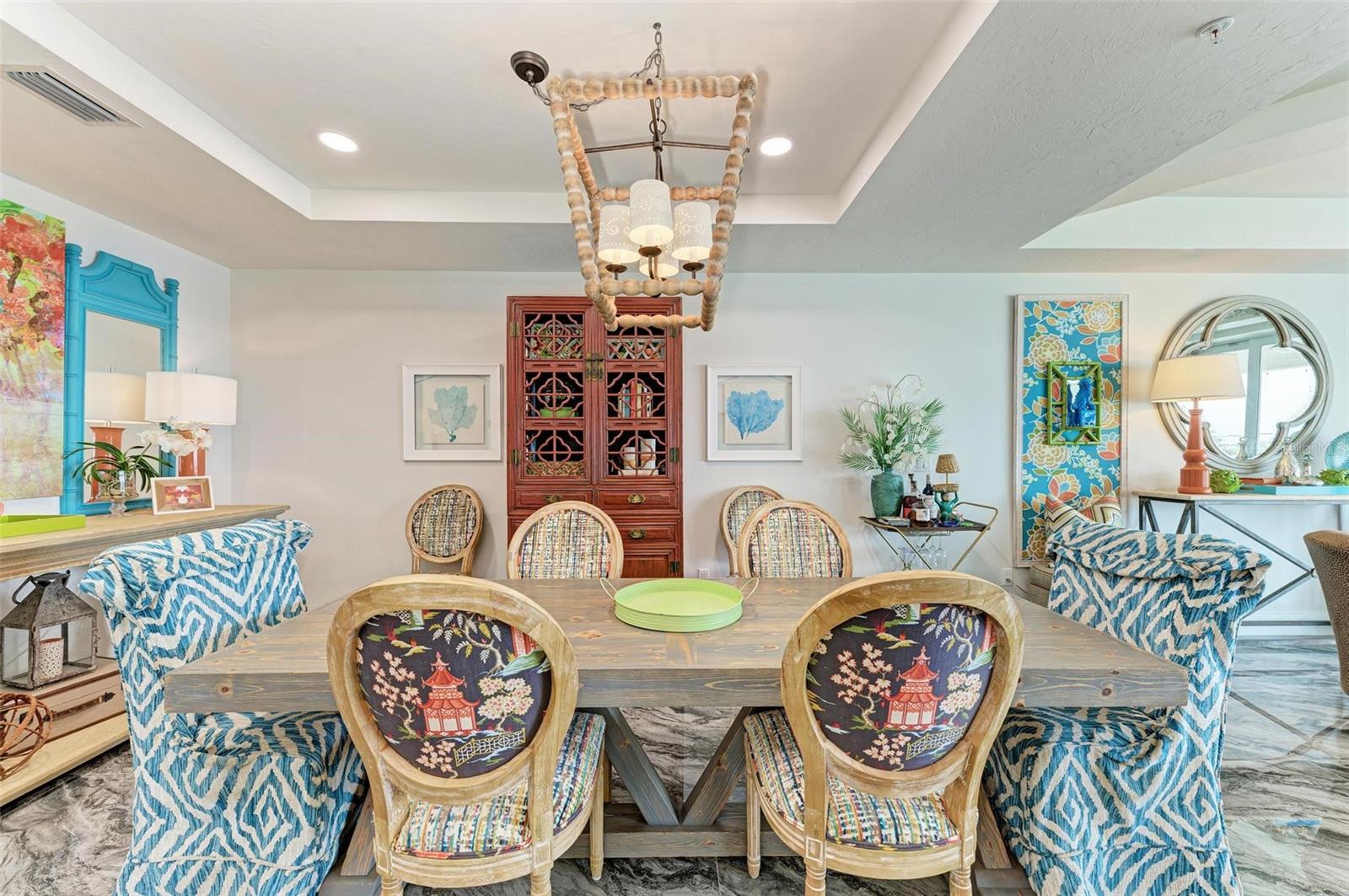 1425 PARK BEACH CIR #1410