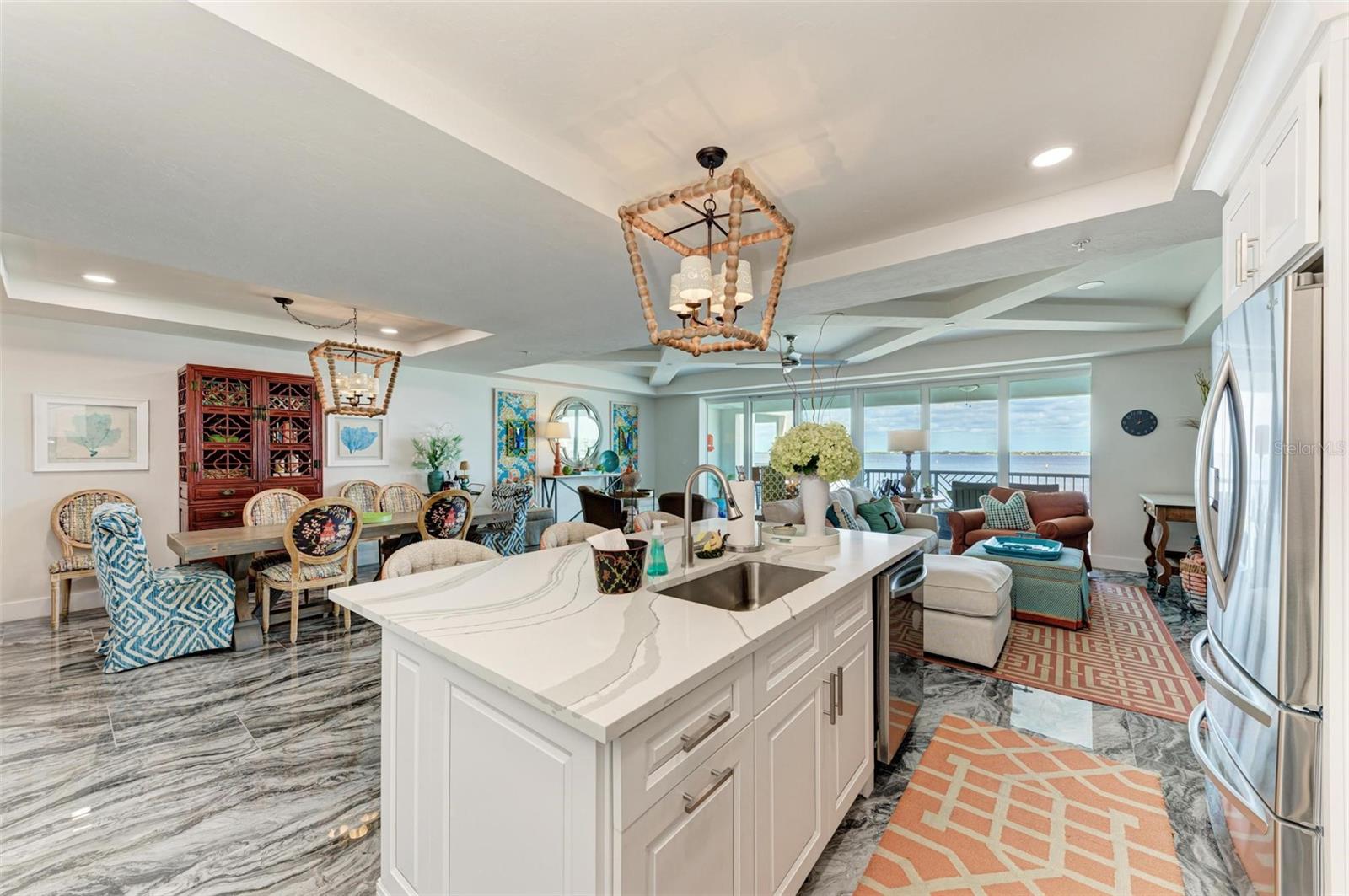 1425 PARK BEACH CIR #1410