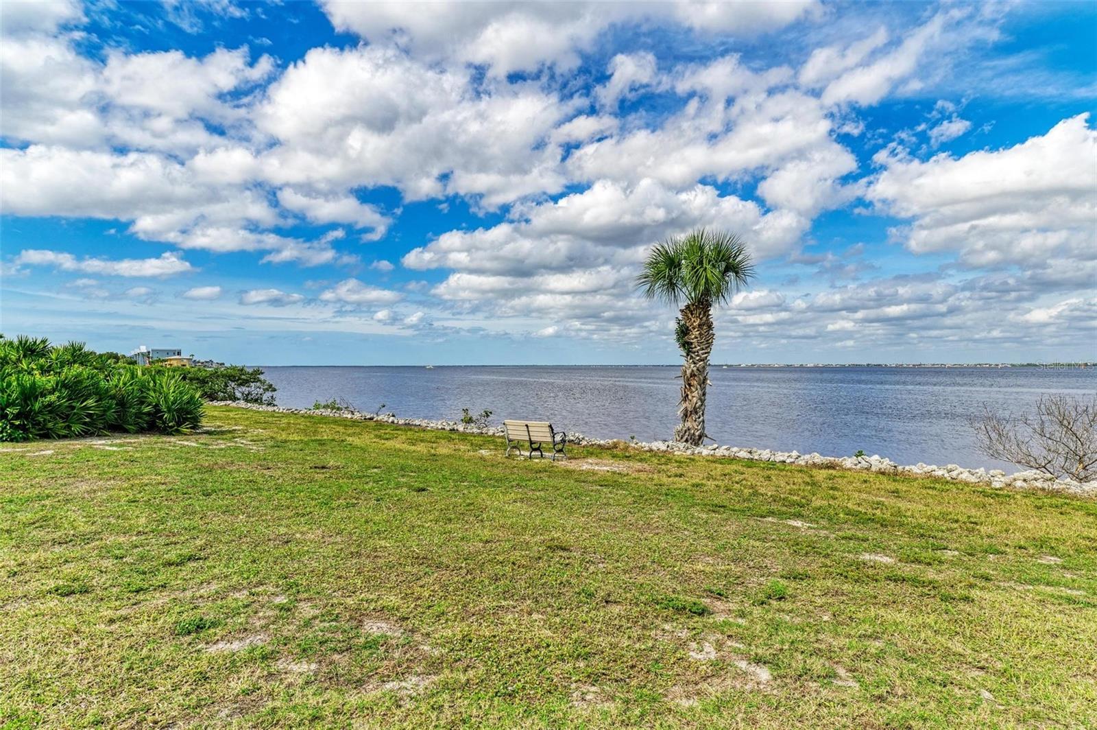 1425 PARK BEACH CIR #1410