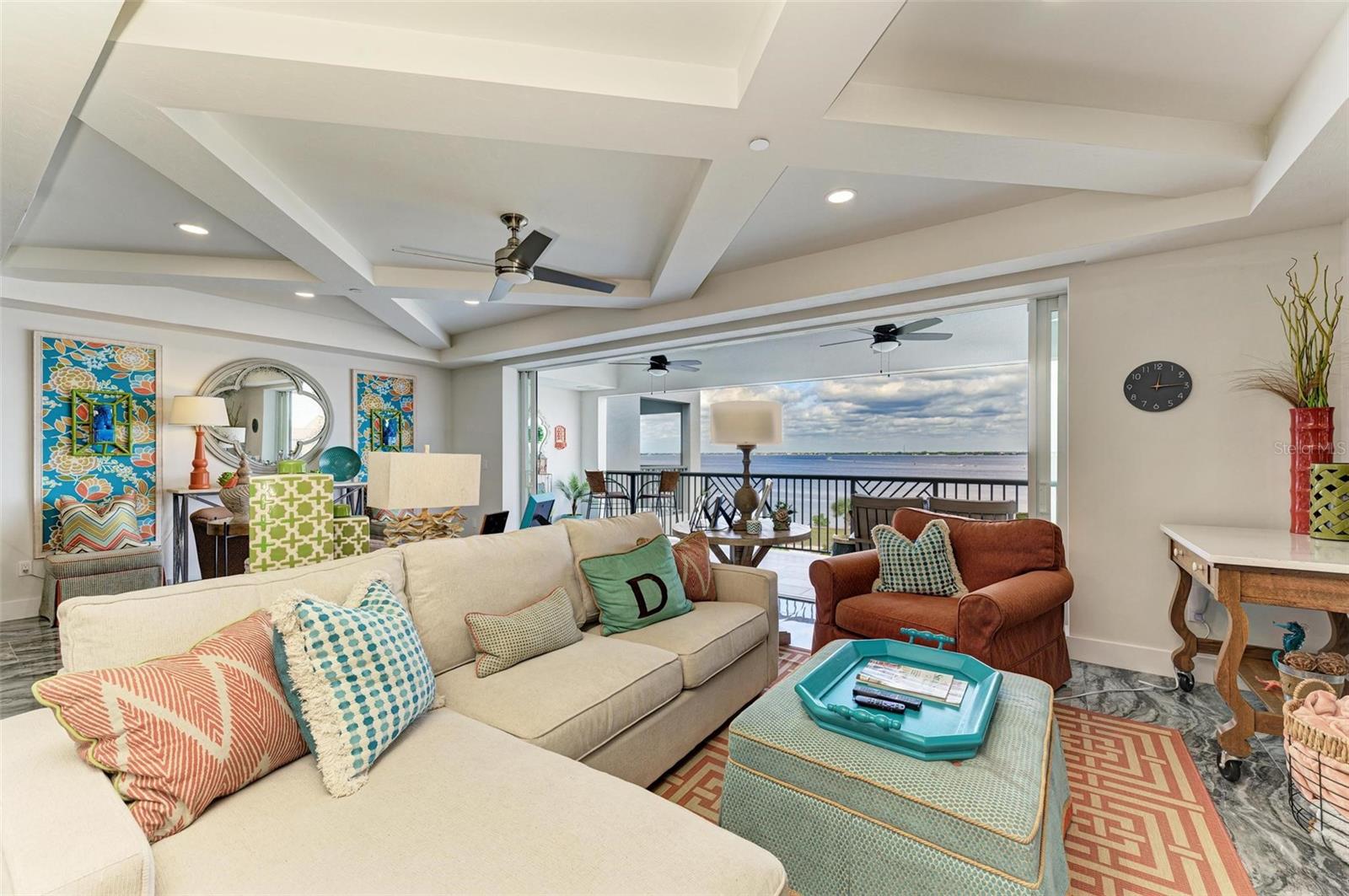 1425 PARK BEACH CIR #1410