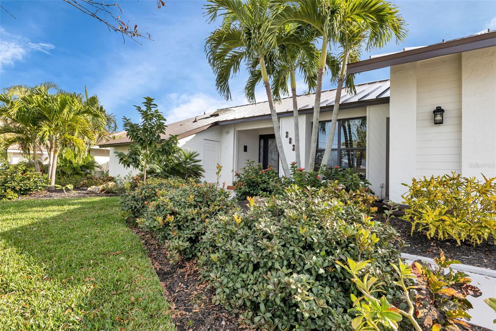2824 CORAL WAY