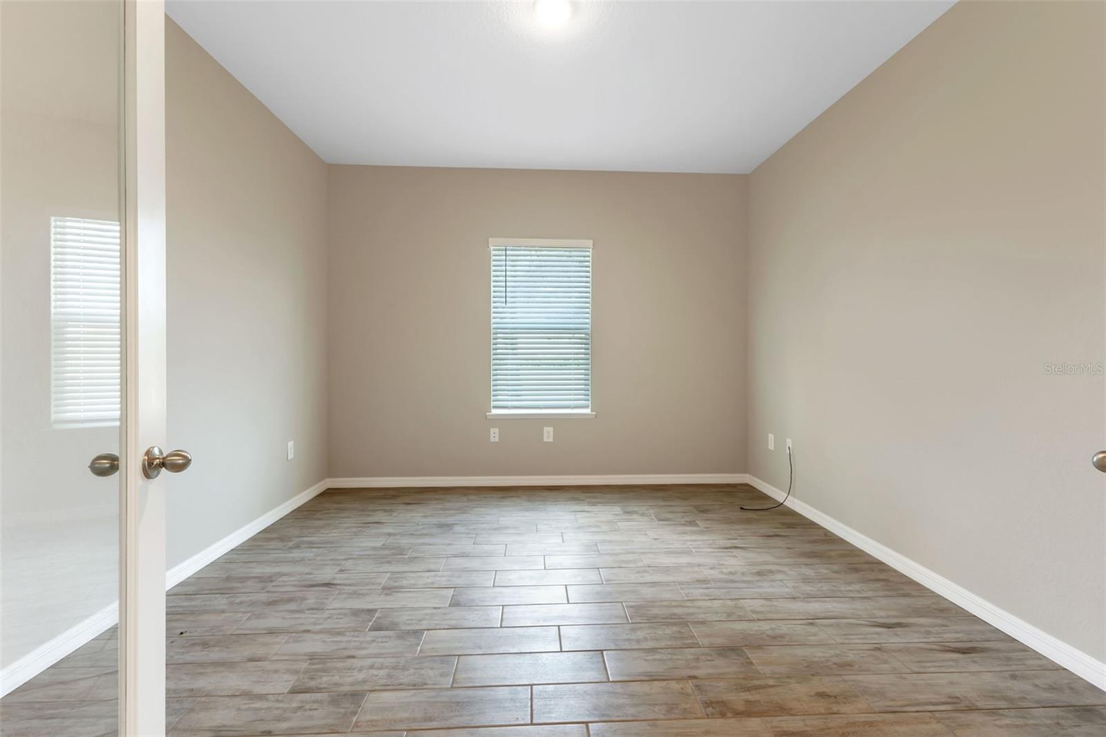 27324 DEEP CREEK BLVD