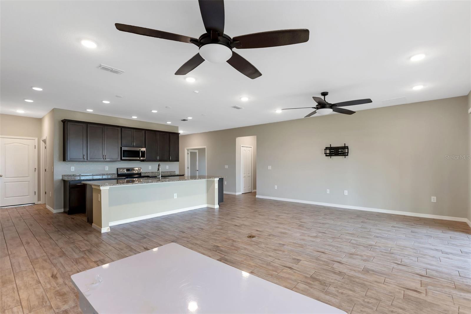 27324 DEEP CREEK BLVD