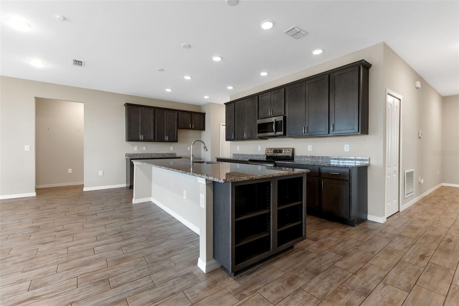 27324 DEEP CREEK BLVD