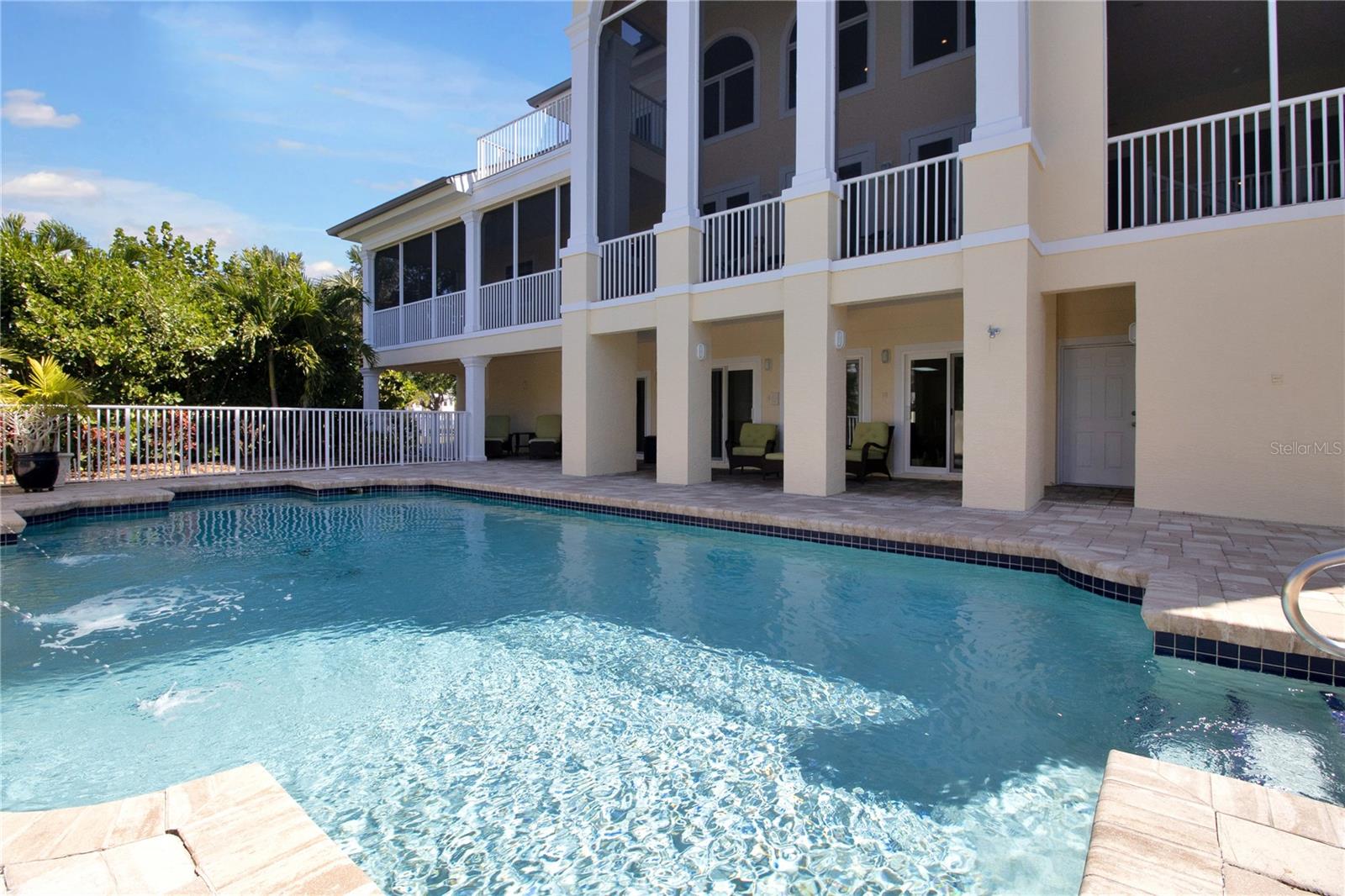 4680 GRASSY POINT BLVD