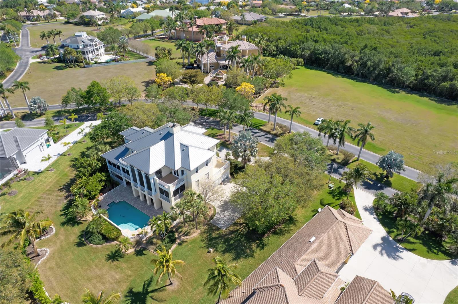 4680 GRASSY POINT BLVD