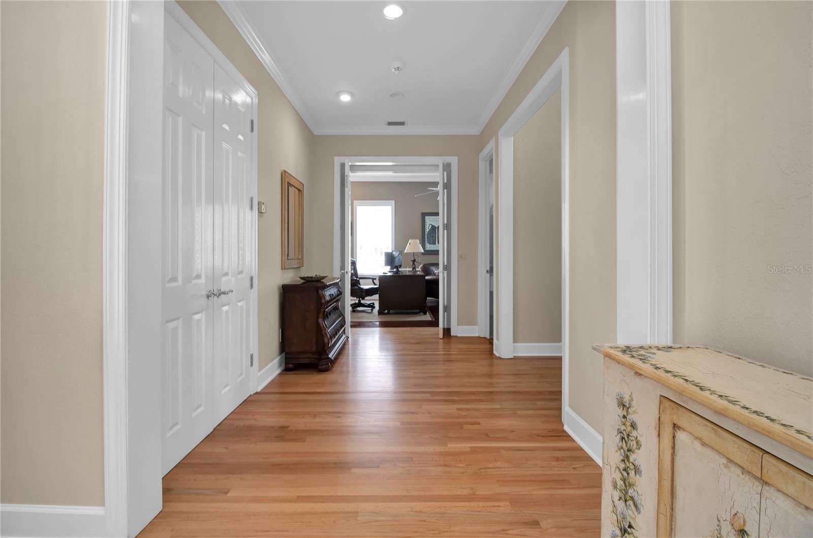 4680 GRASSY POINT BLVD