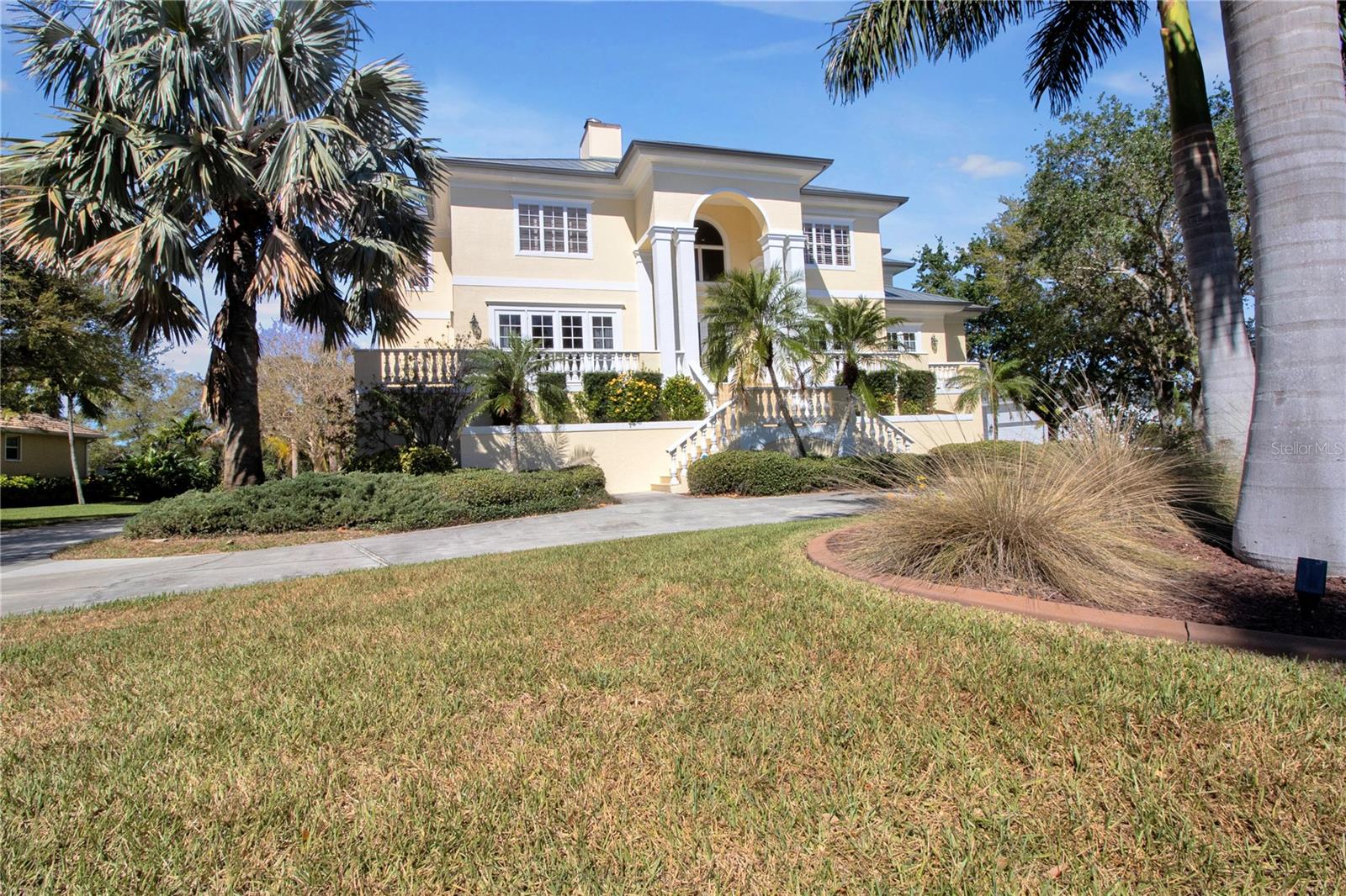 4680 GRASSY POINT BLVD