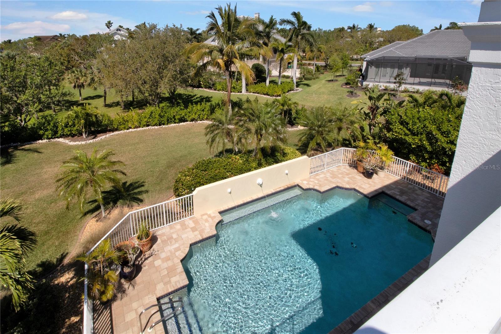 4680 GRASSY POINT BLVD