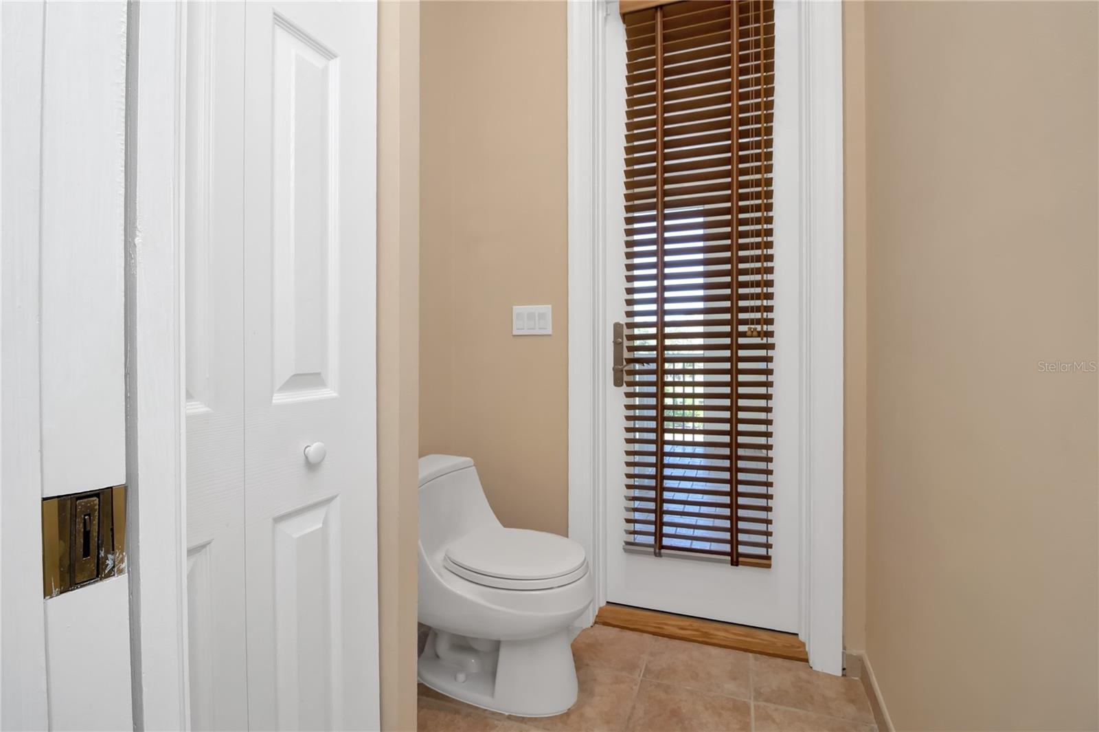 4680 GRASSY POINT BLVD