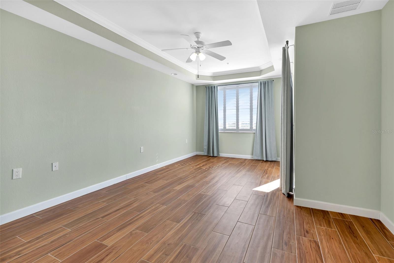 2001 BAL HARBOR BLVD #2402