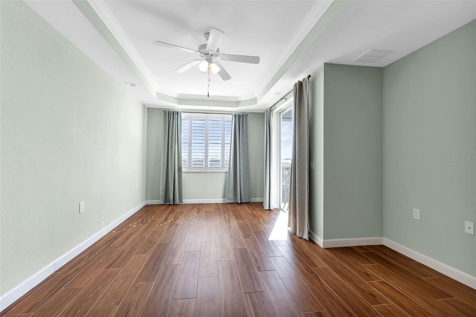 2001 BAL HARBOR BLVD #2402