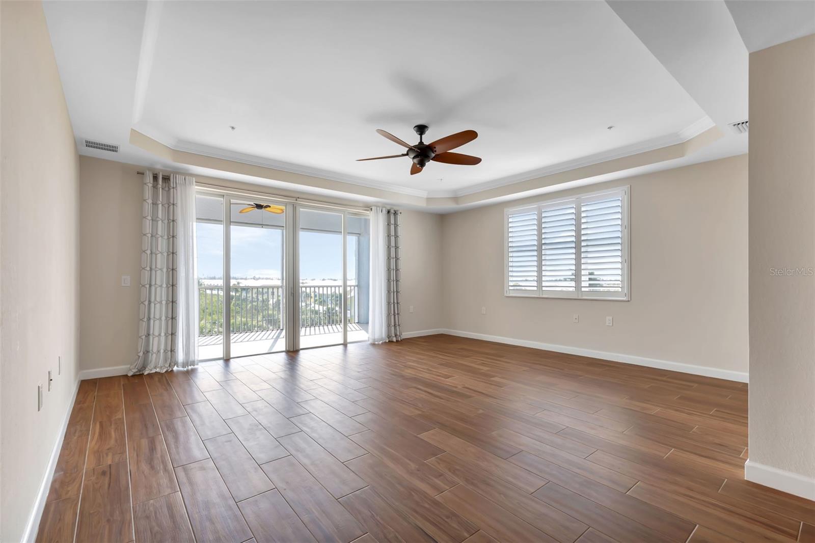 2001 BAL HARBOR BLVD #2402