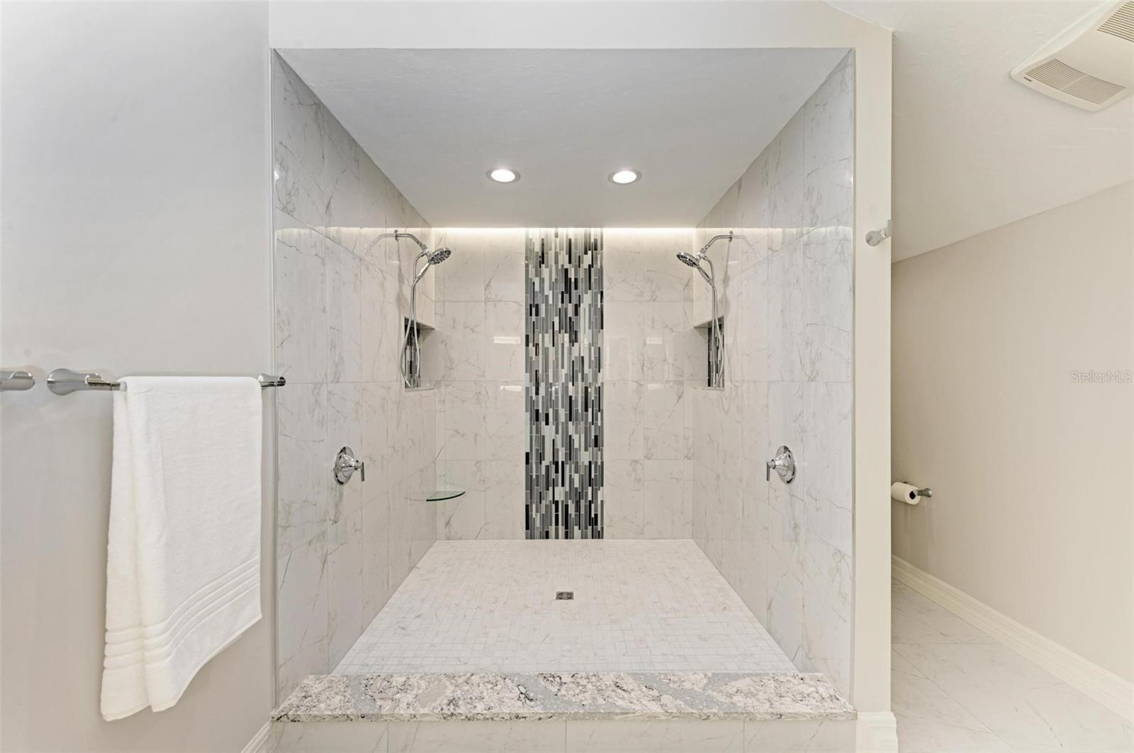 4520 GRASSY POINT BLVD