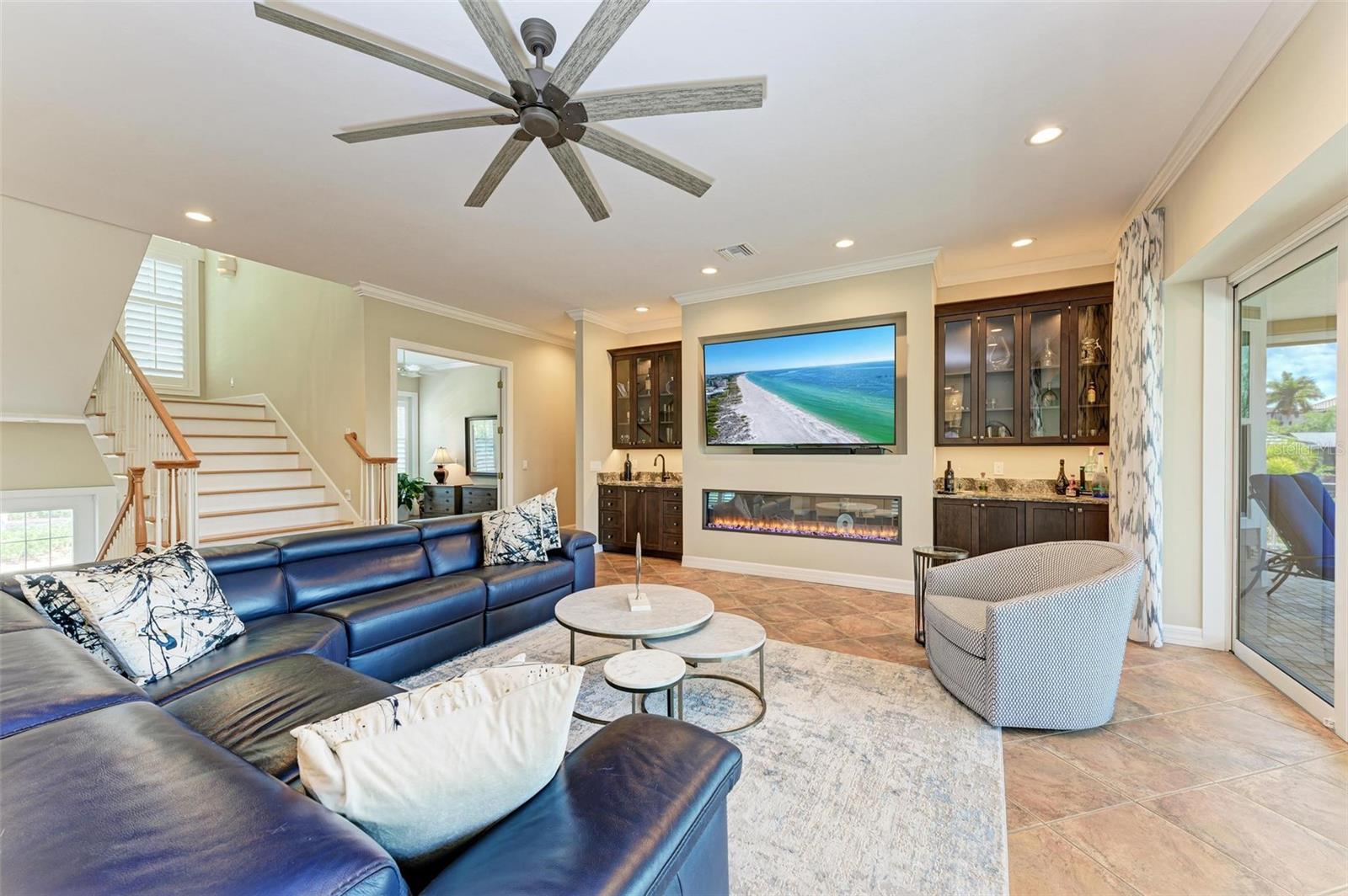 4520 GRASSY POINT BLVD