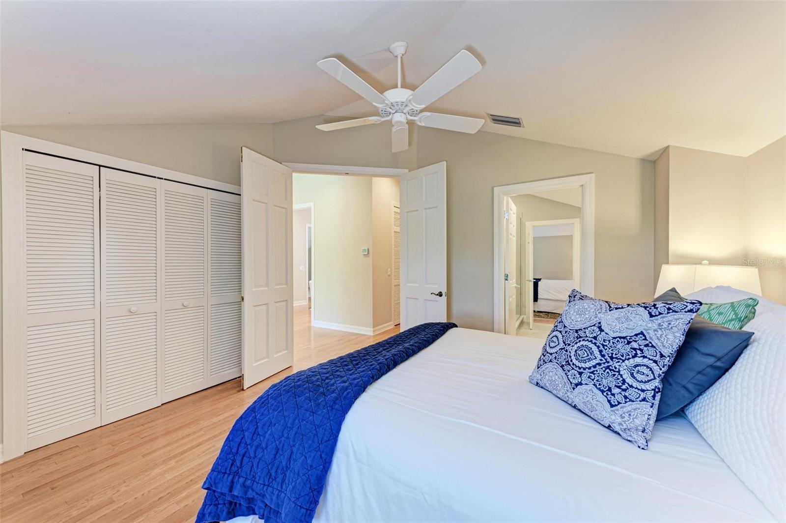 4520 GRASSY POINT BLVD