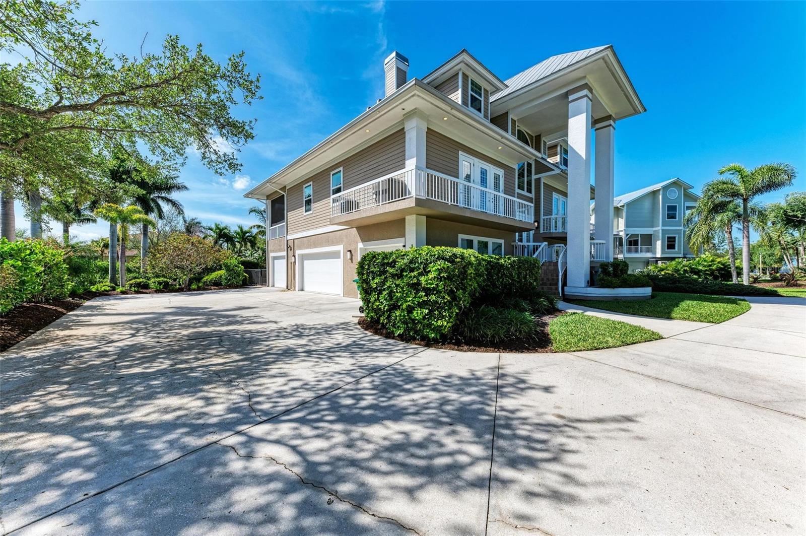 4520 GRASSY POINT BLVD