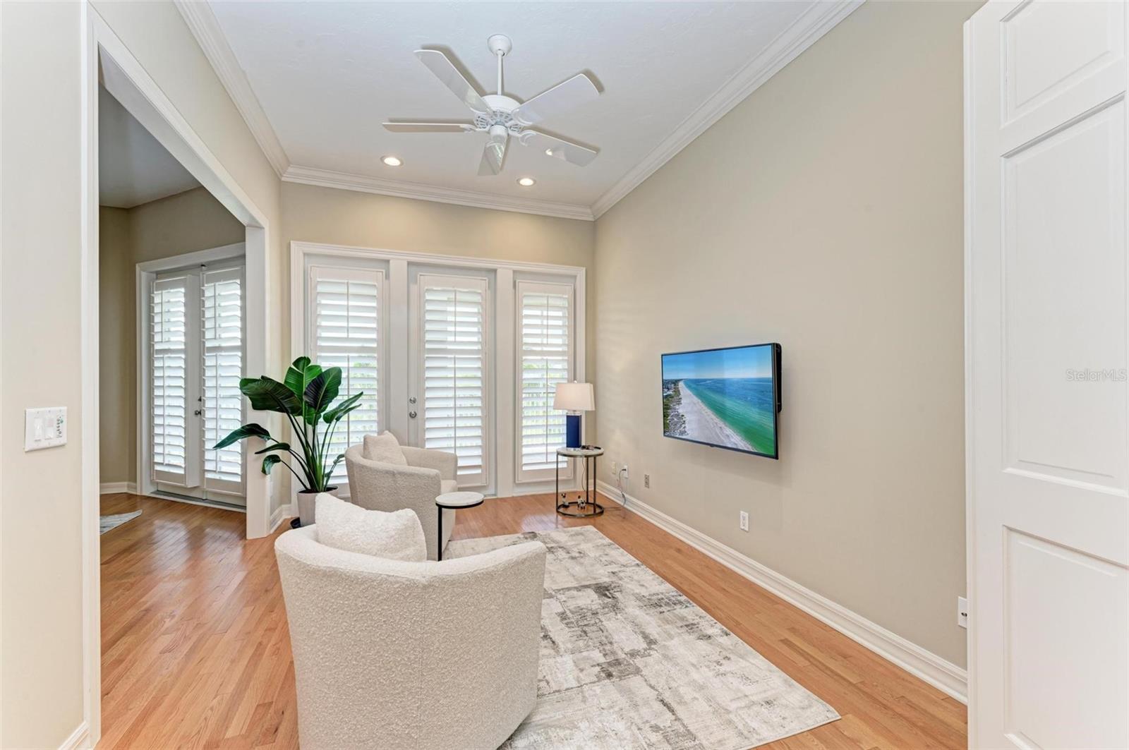 4520 GRASSY POINT BLVD