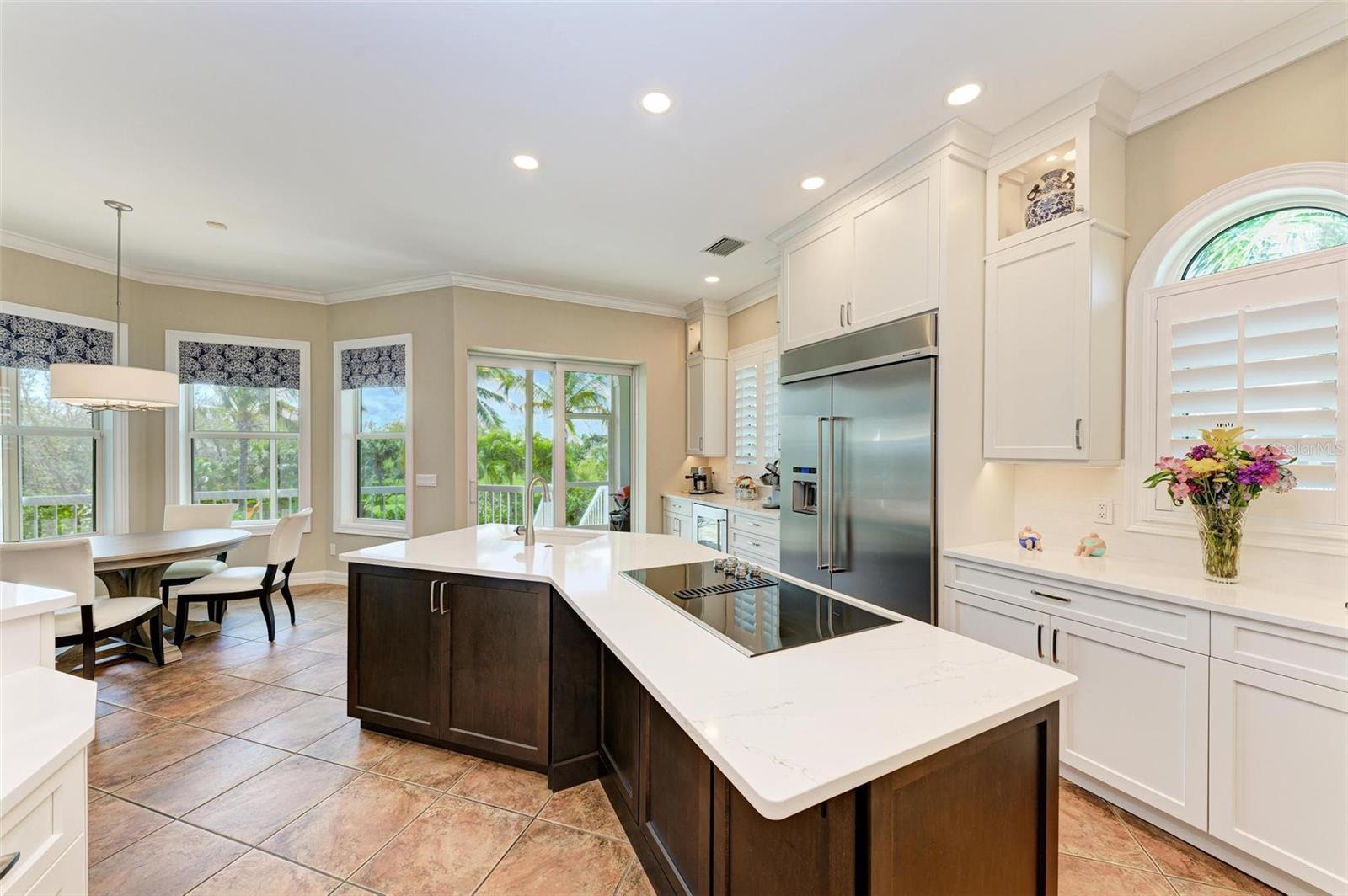 4520 GRASSY POINT BLVD