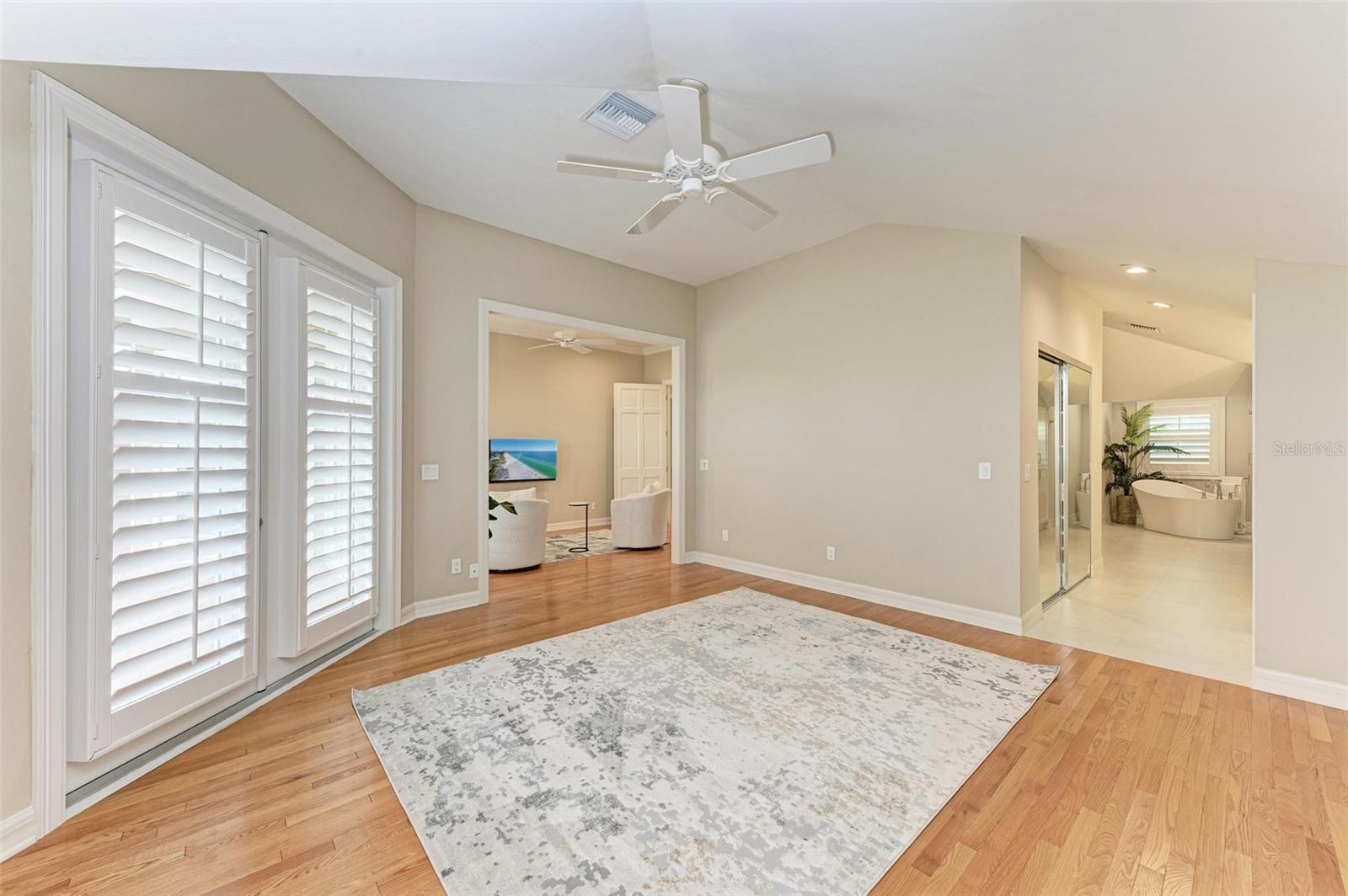 4520 GRASSY POINT BLVD