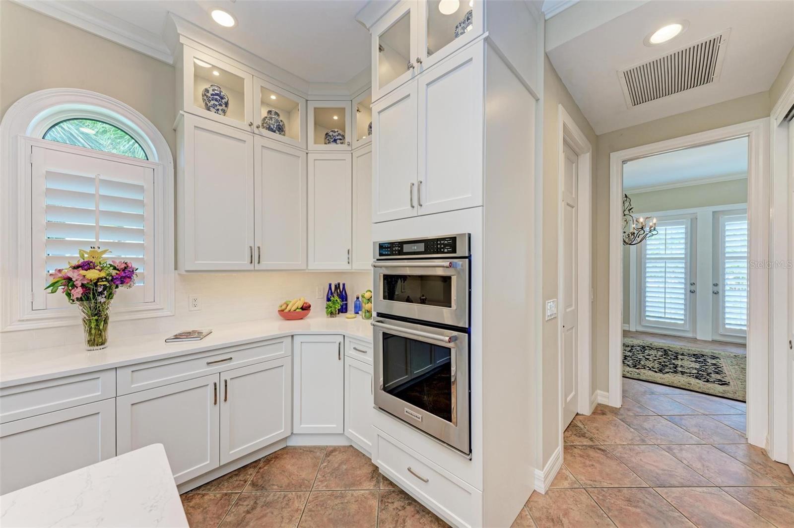 4520 GRASSY POINT BLVD