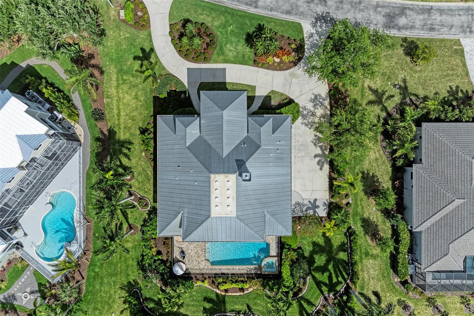 4520 GRASSY POINT BLVD