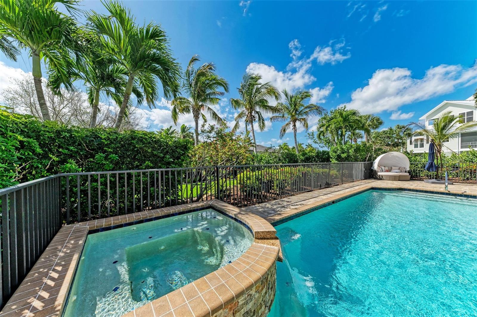 4520 GRASSY POINT BLVD