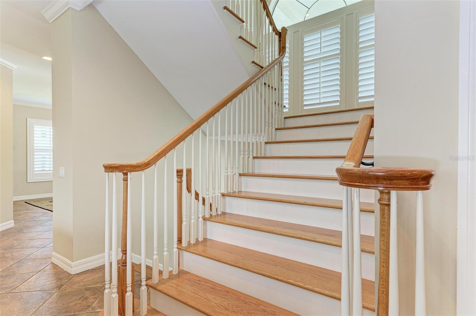 4520 GRASSY POINT BLVD