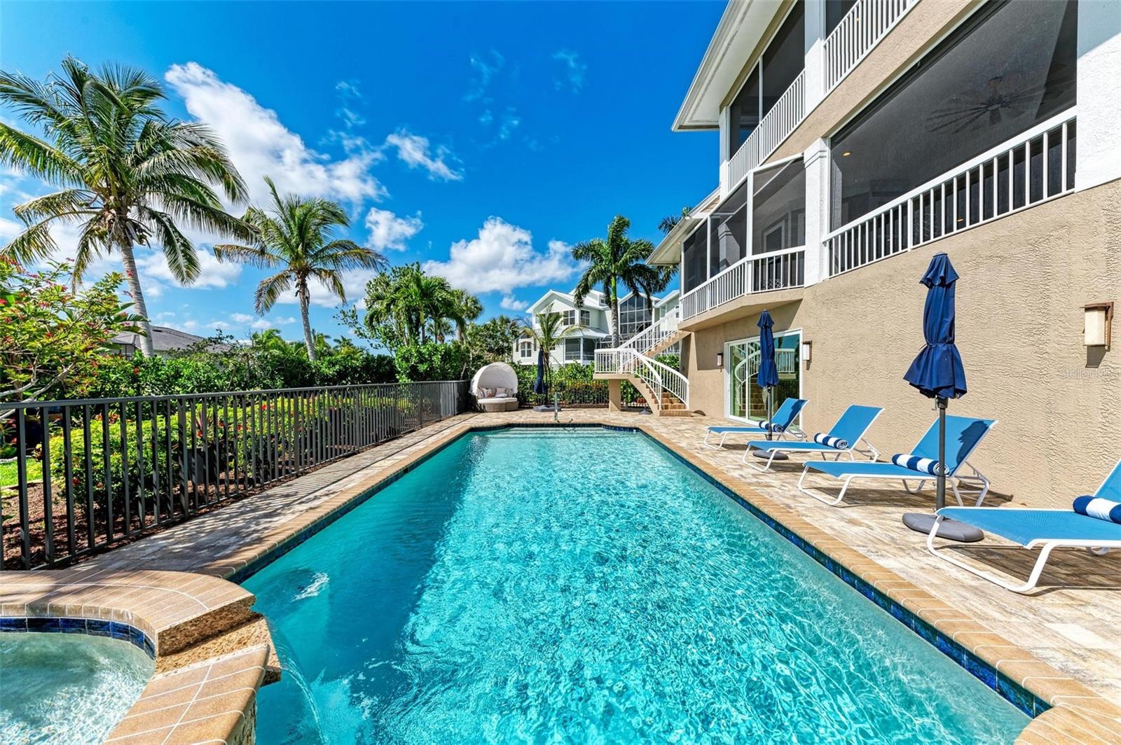 4520 GRASSY POINT BLVD