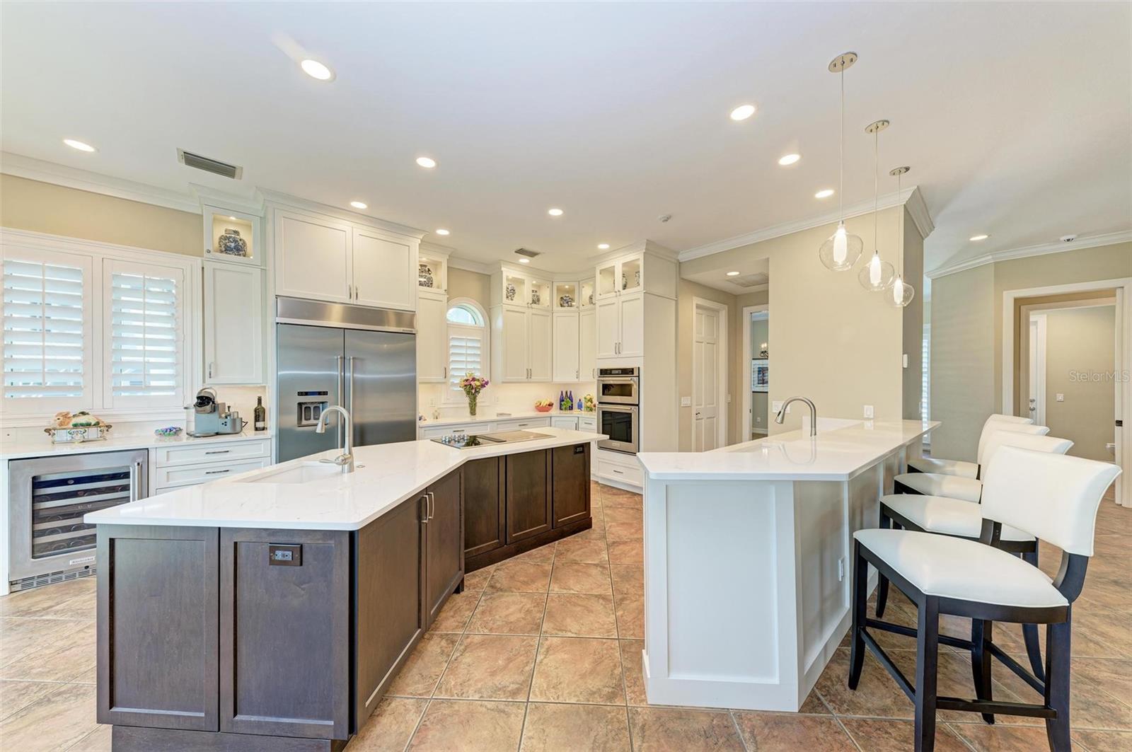 4520 GRASSY POINT BLVD