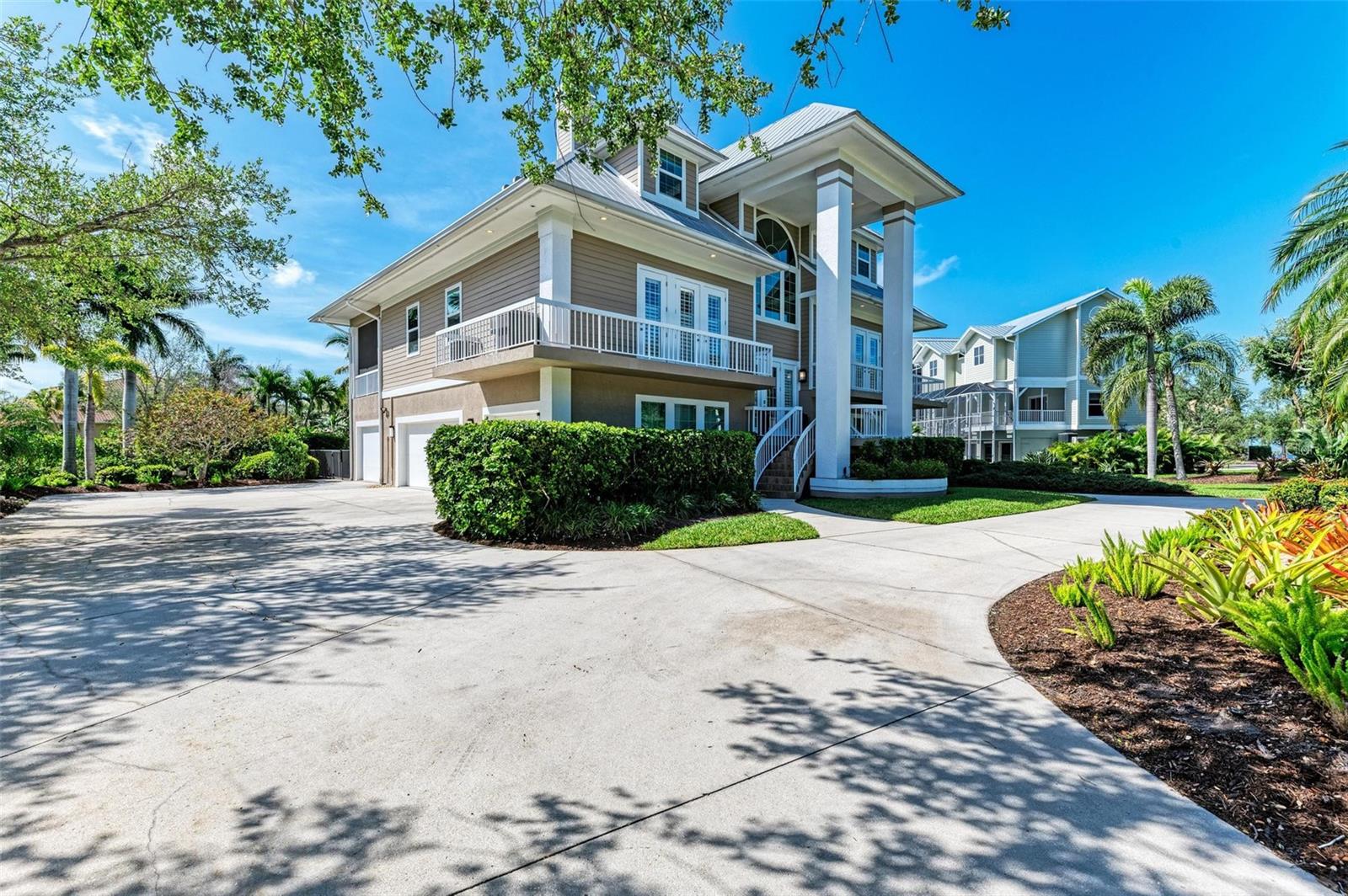 4520 GRASSY POINT BLVD