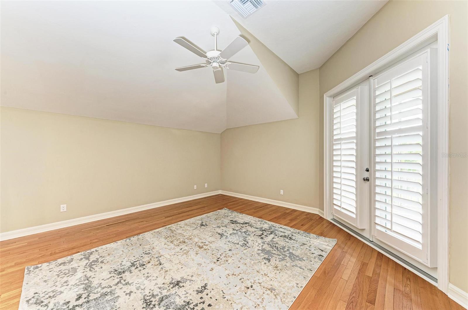 4520 GRASSY POINT BLVD