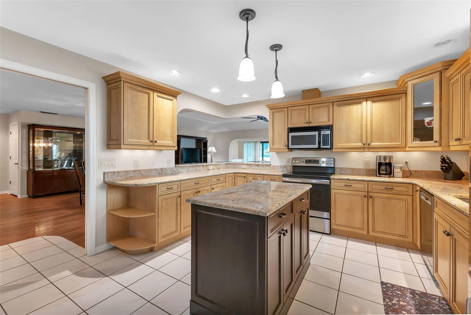 11325 SW COURTNEY DR