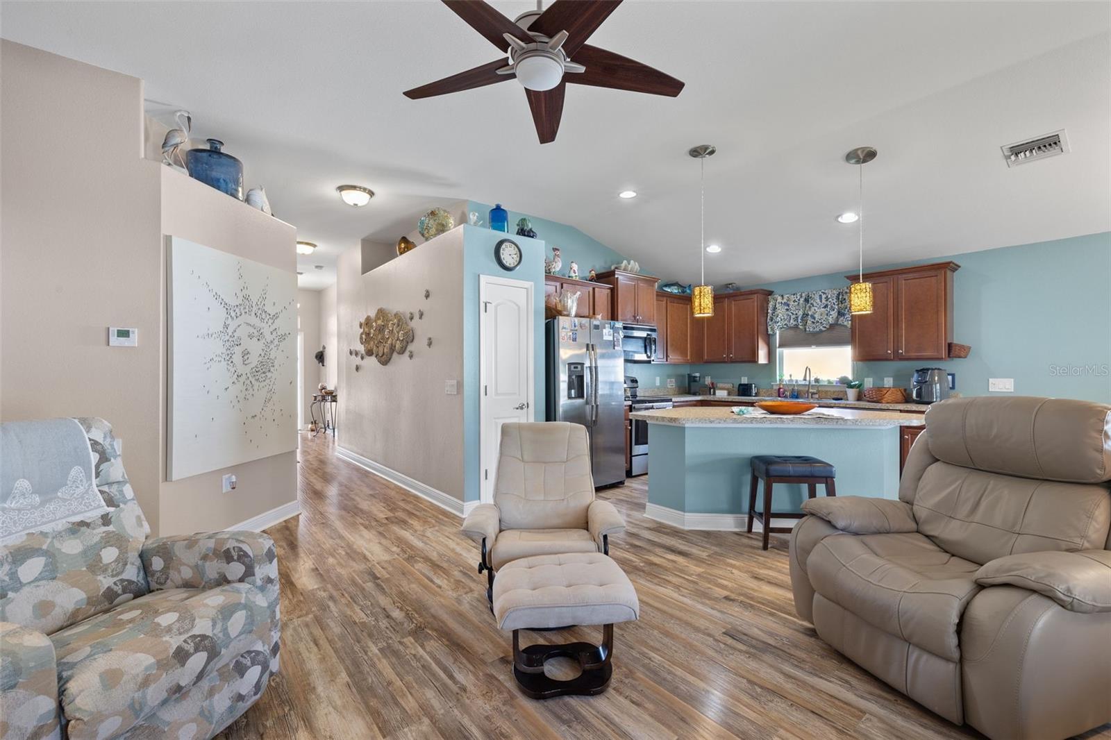 10084 WINDING RIVER RD