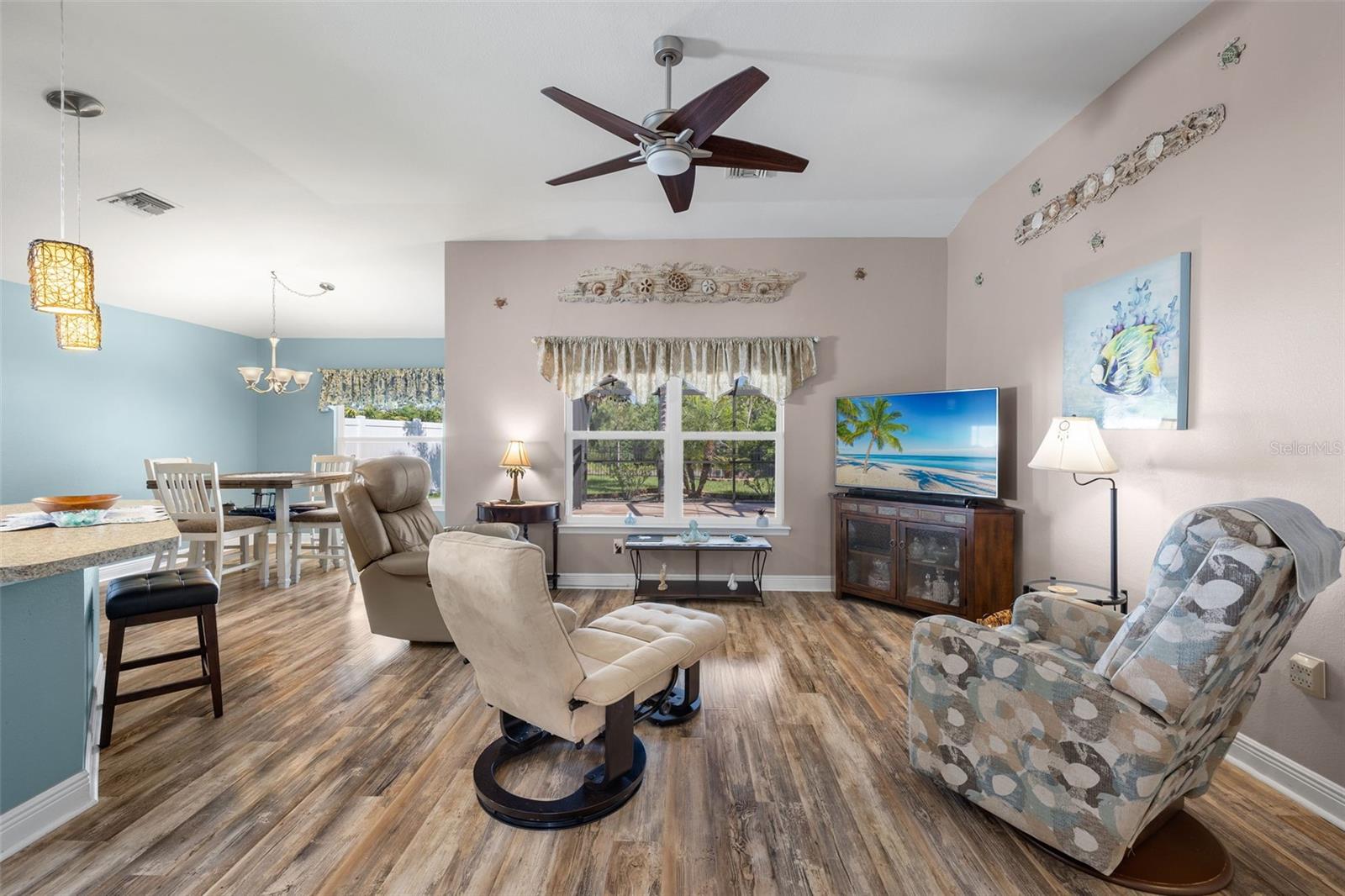 10084 WINDING RIVER RD