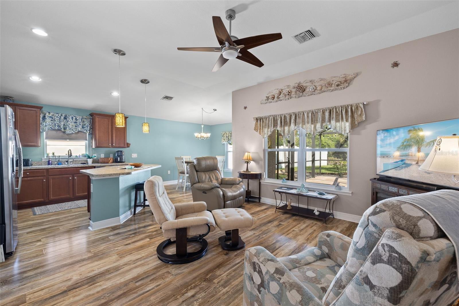 10084 WINDING RIVER RD