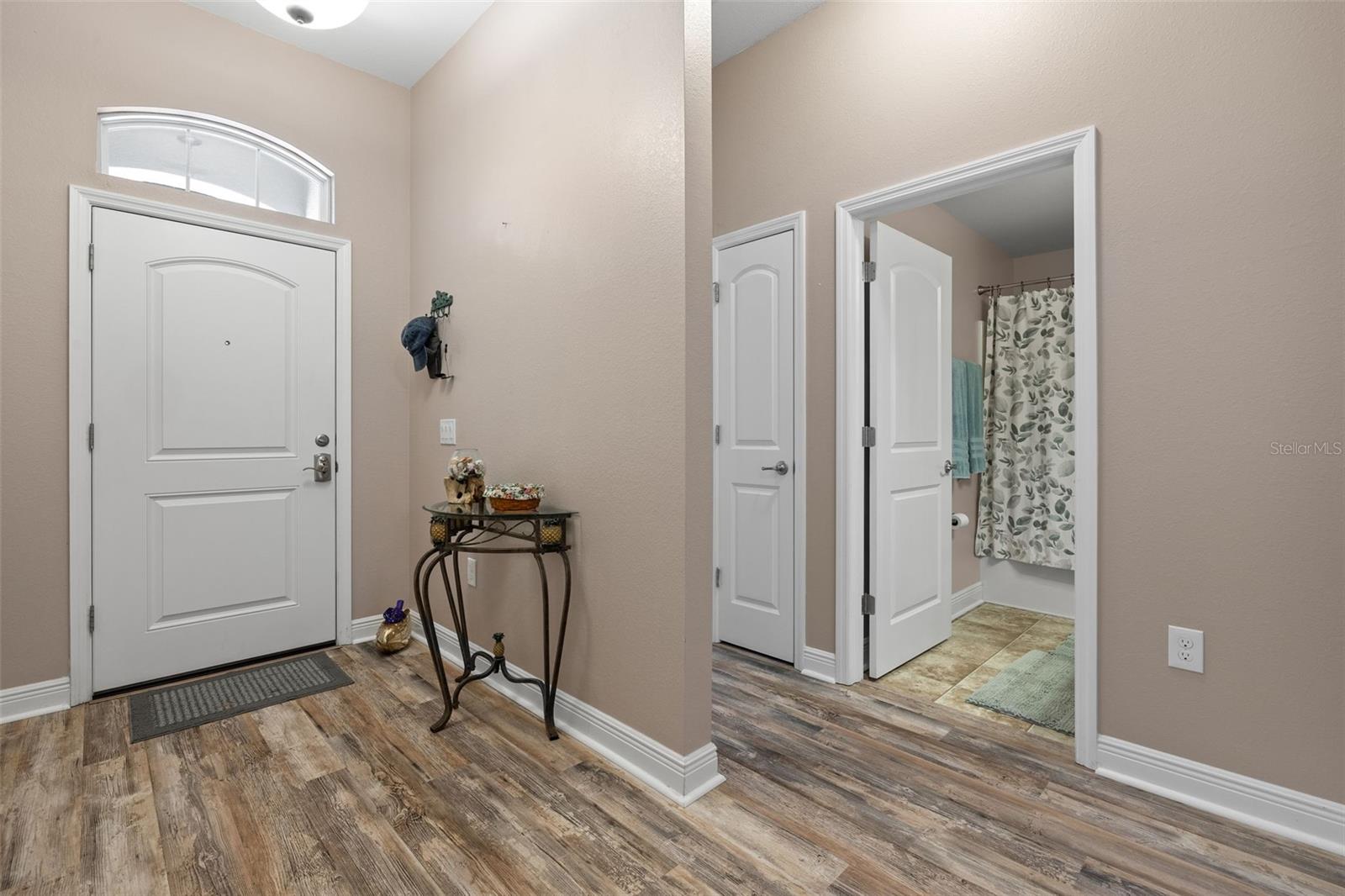 10084 WINDING RIVER RD