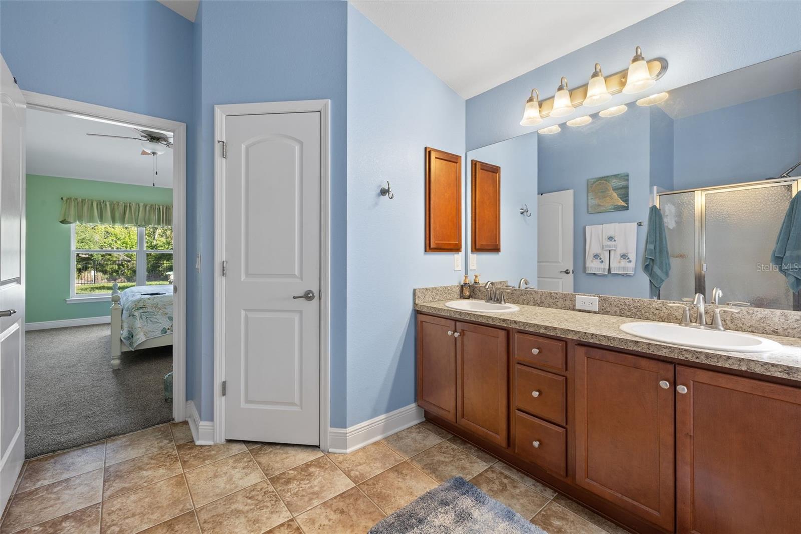 10084 WINDING RIVER RD