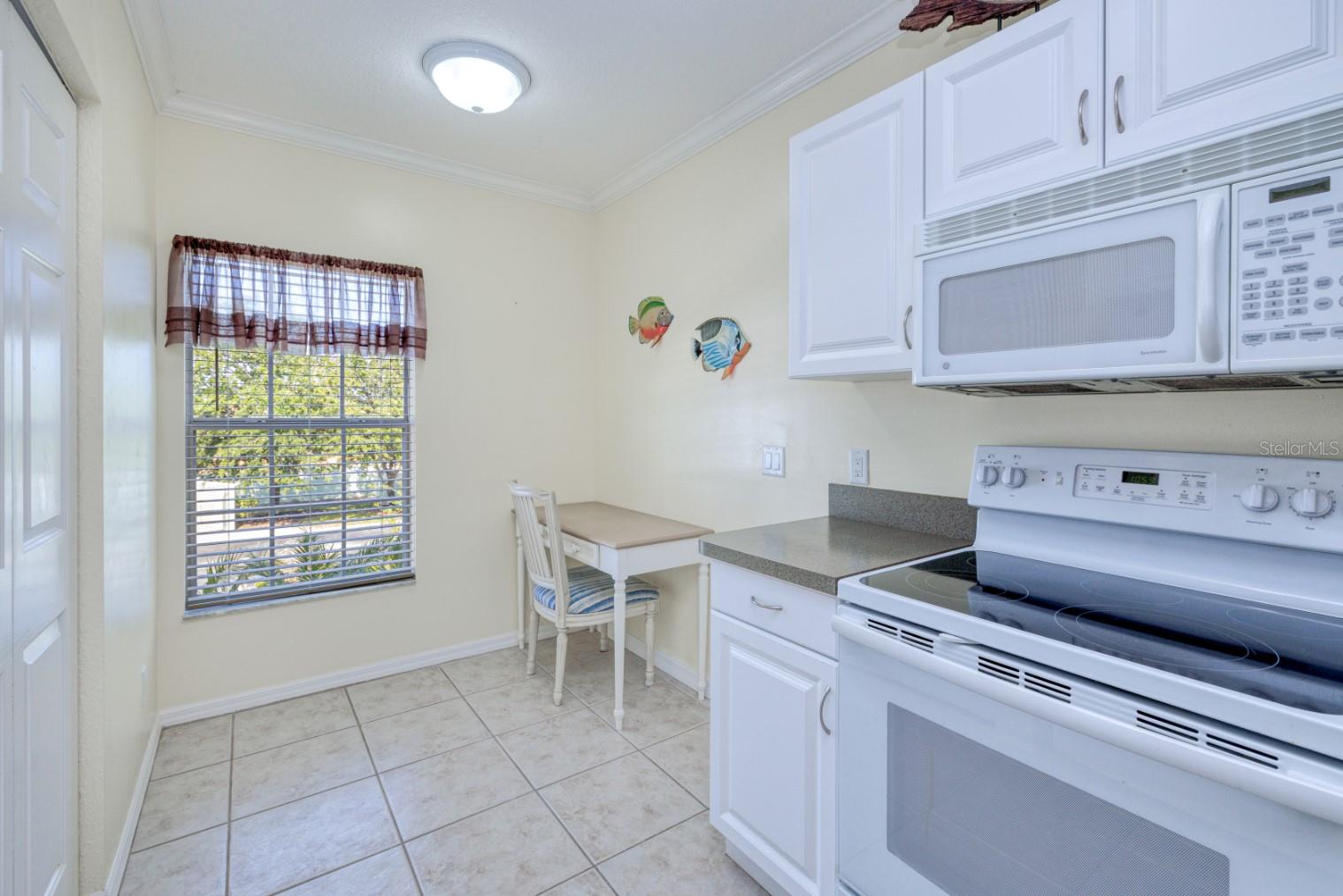 2020 WILLOW HAMMOCK CIR #201