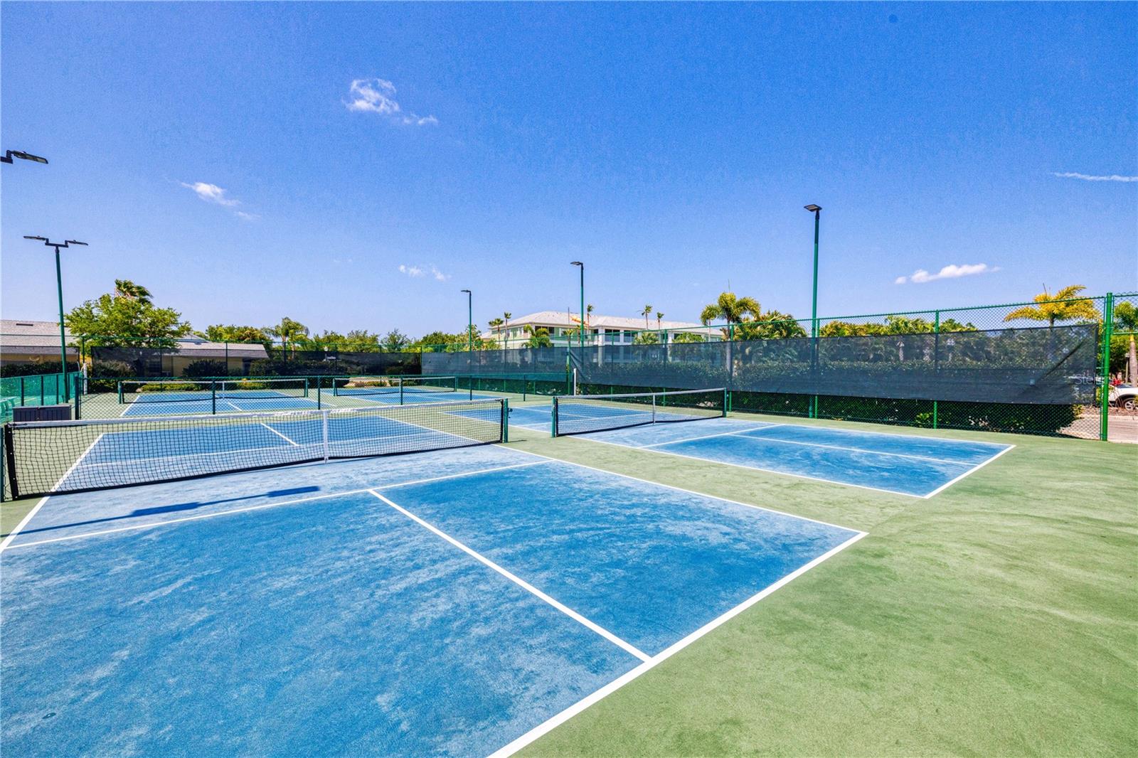 2020 WILLOW HAMMOCK CIR #201