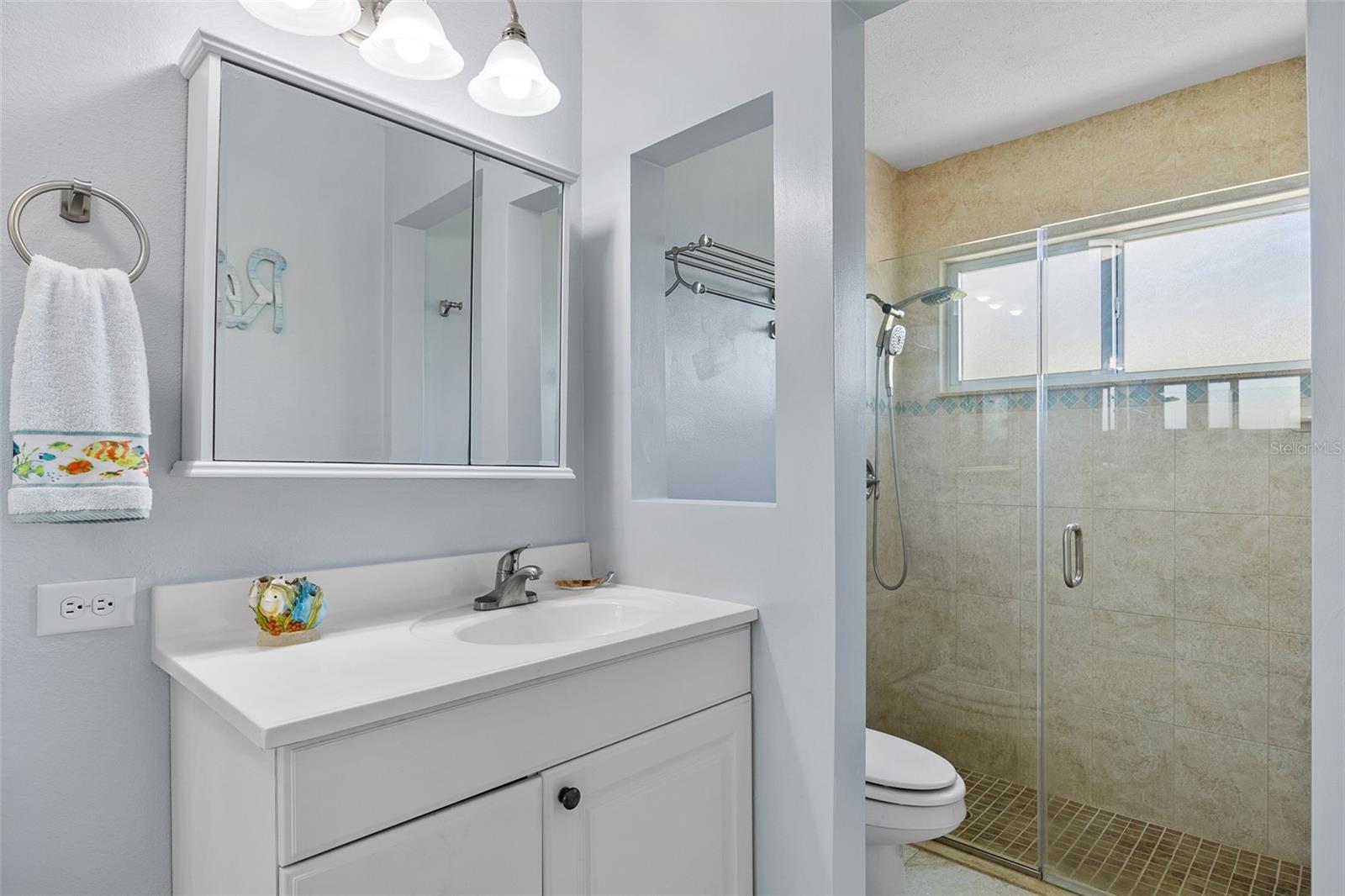 18154 EAU GALLIE CIR