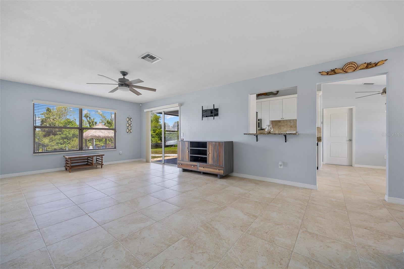 18154 EAU GALLIE CIR