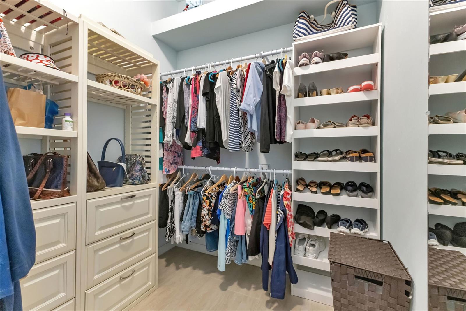 3559 WHIPPOORWILL BLVD