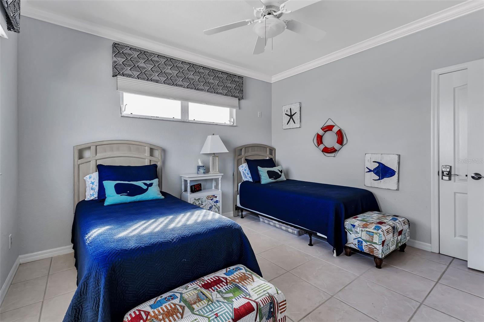 3559 WHIPPOORWILL BLVD