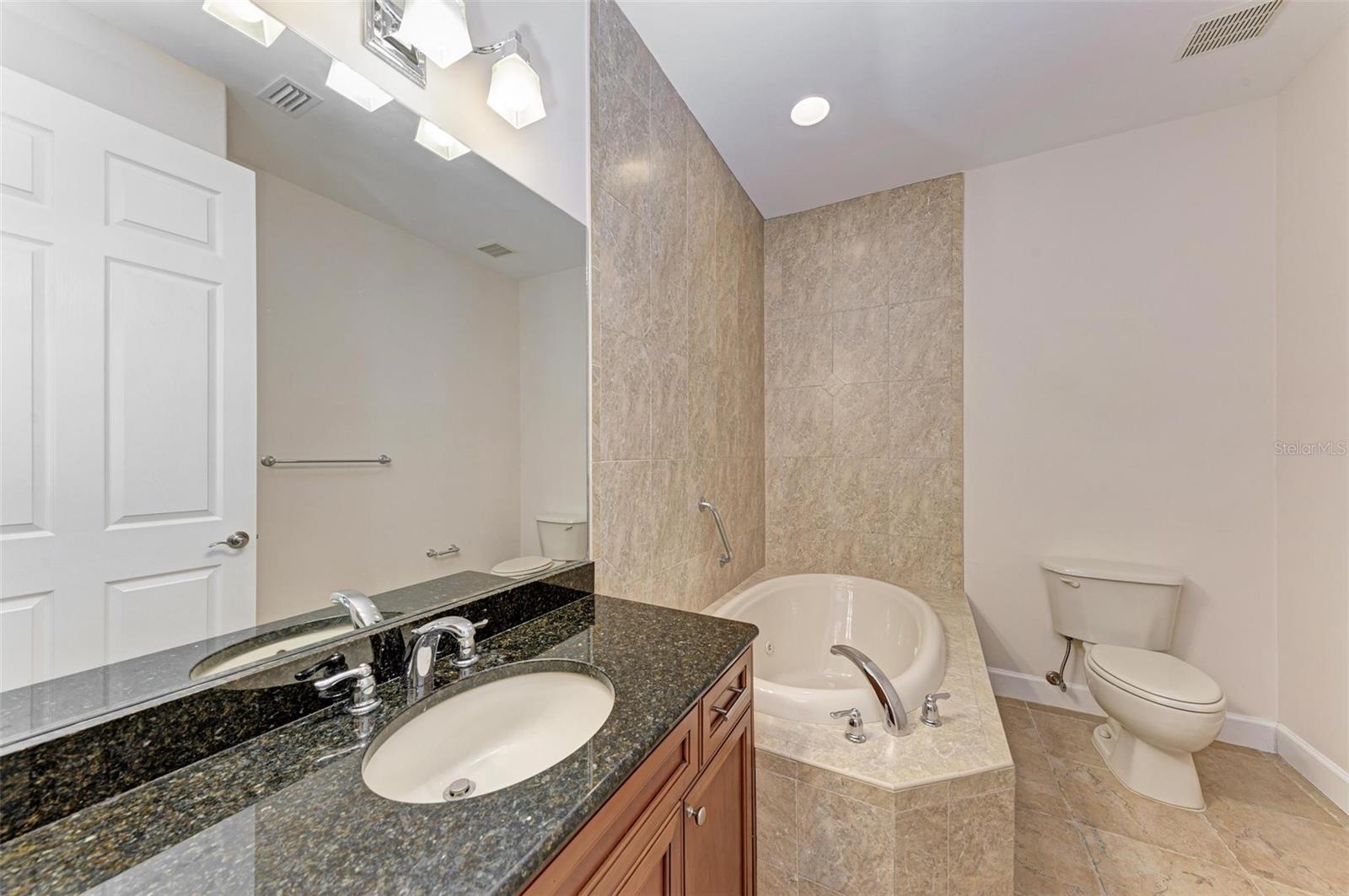 321 W VIRGINIA AVE #201